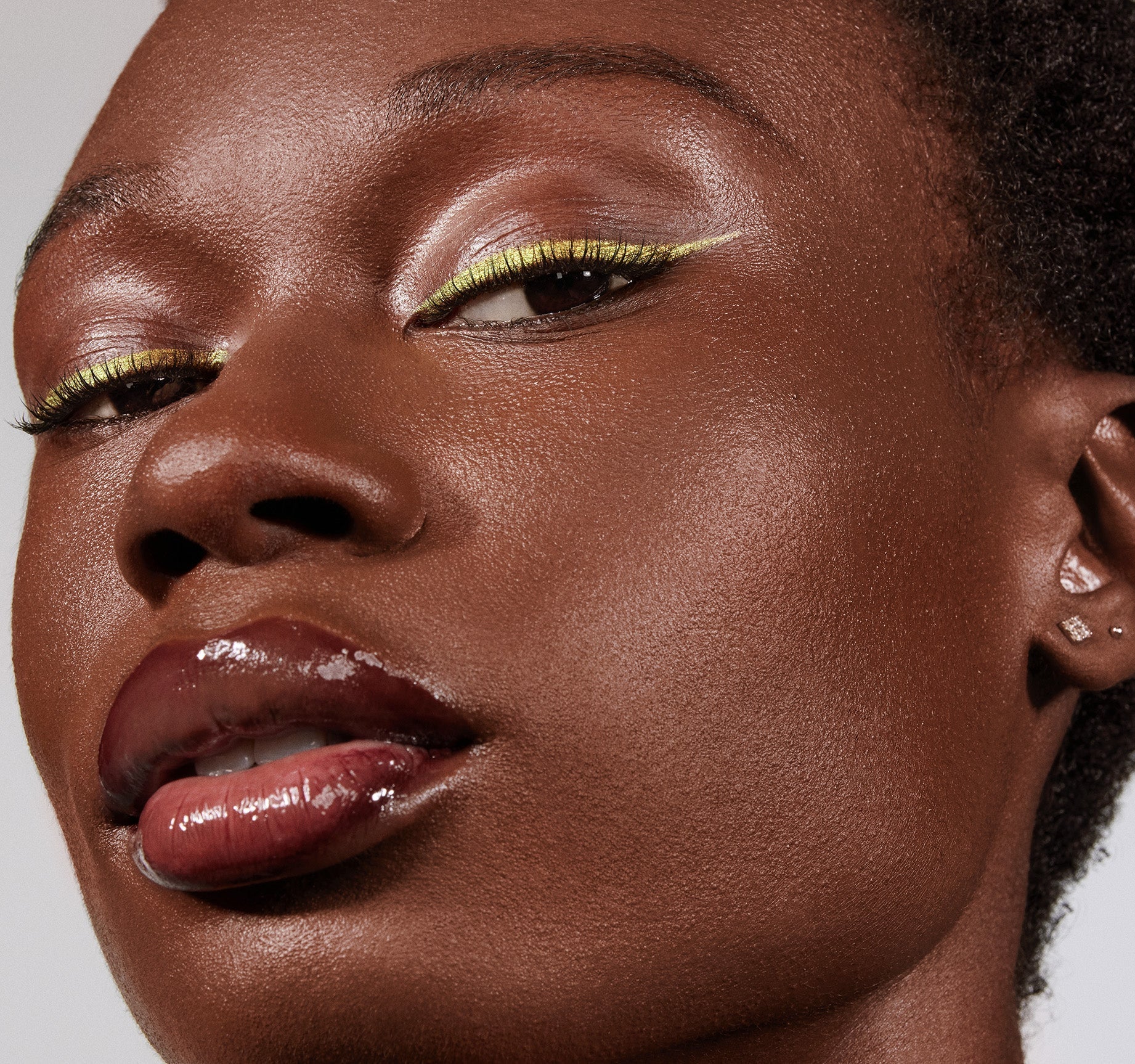 Lightform Extended Hydration Foundation - Image 134